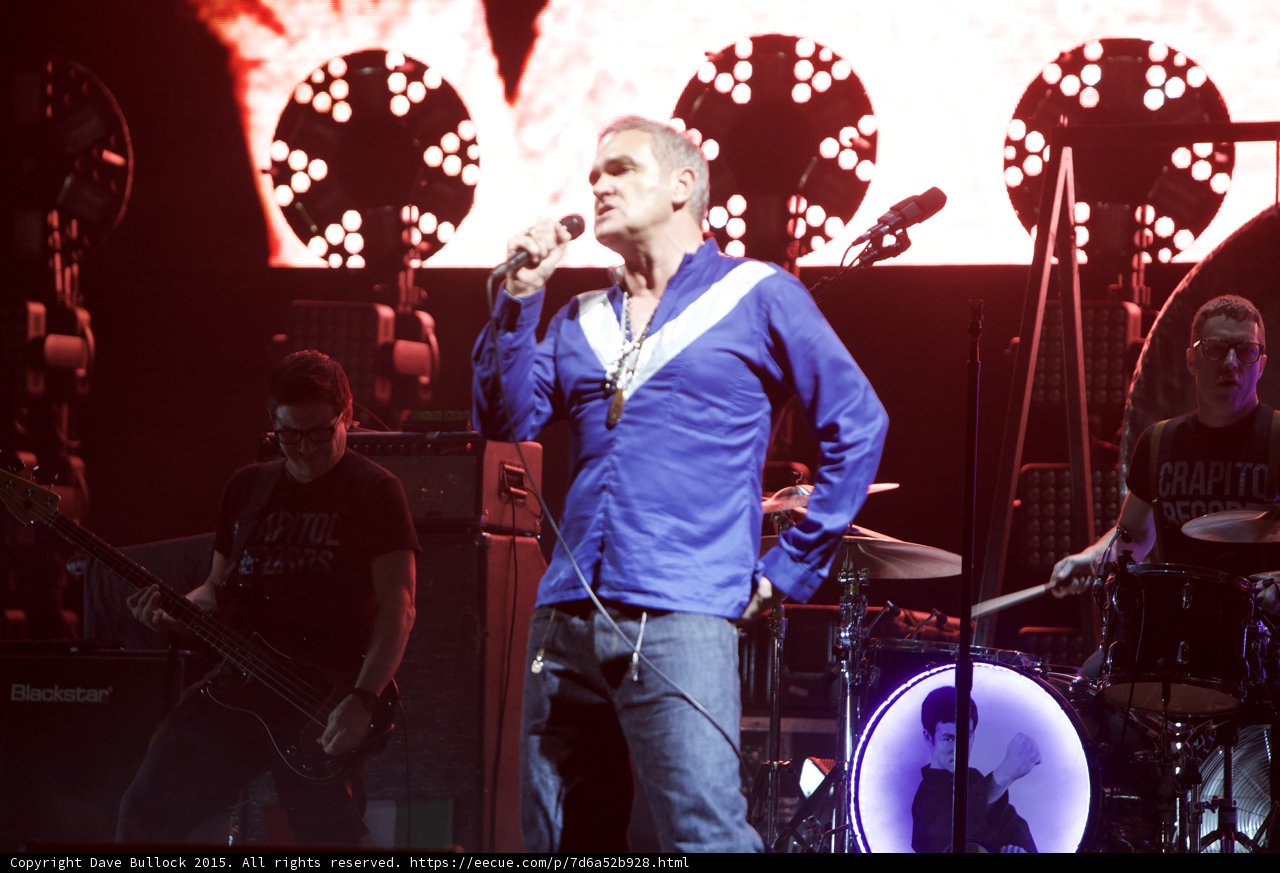 Morrissey Full Band Bassist Drummer Capitol Records Tees LED Drum Head James Dean Circular Lights