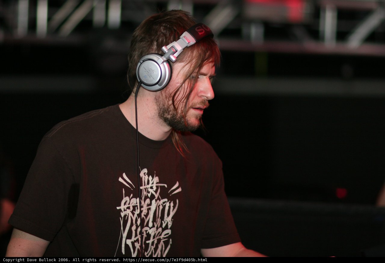 Headbanging to the Beat