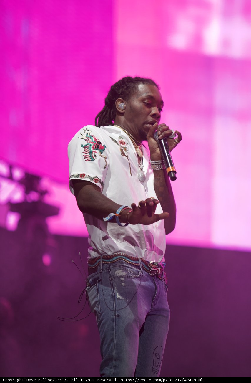 Offset Lights Up the Stage with Solo Performance