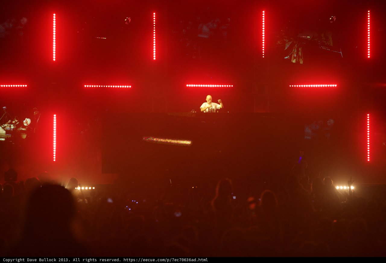 Red Lights and DJ Vibes at Coachella