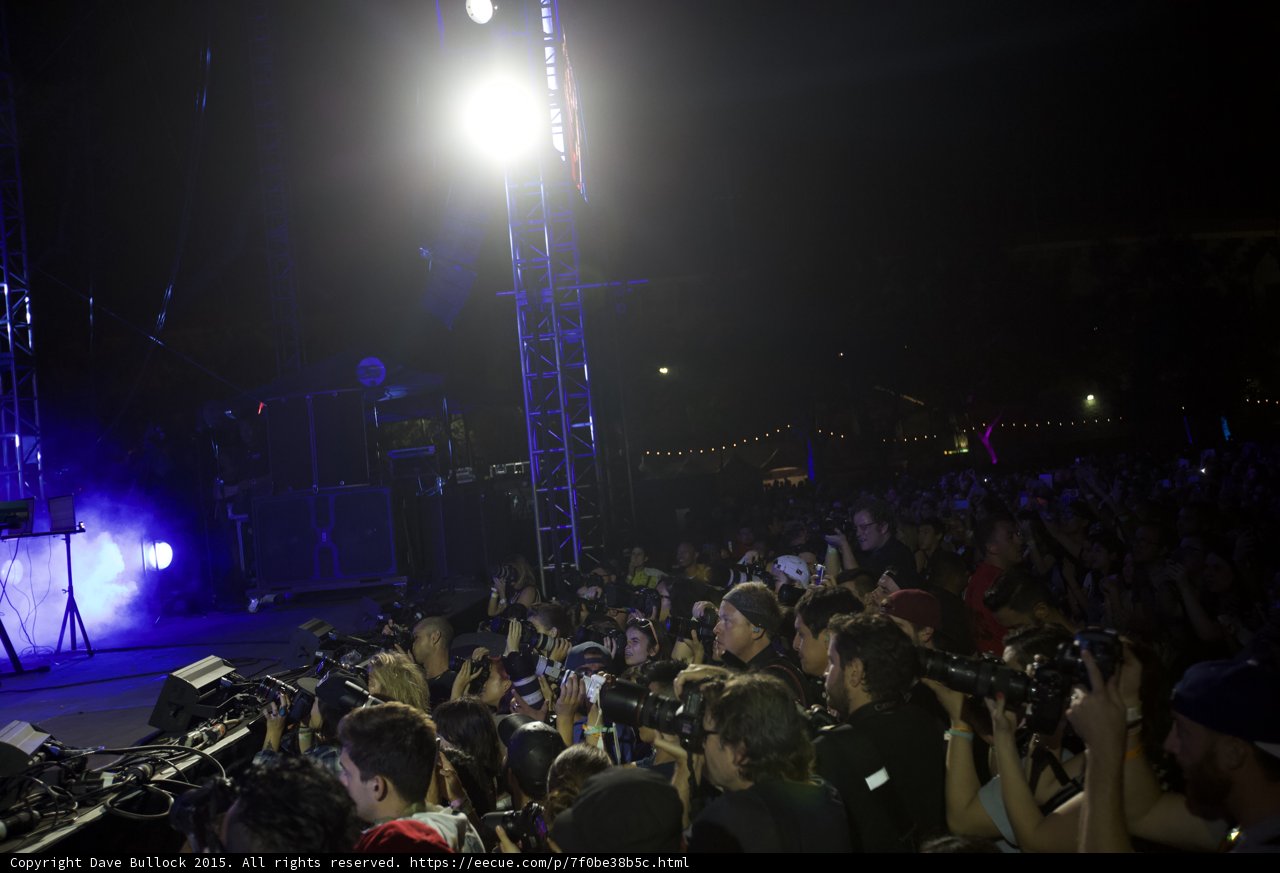 Photo Pit Wide Shot Spotlight Stage Truss Dark