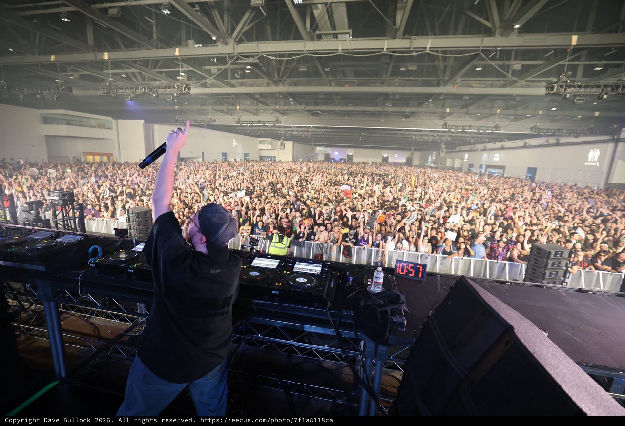 DJ Commands Massive Crowd at Wobbleland 2026