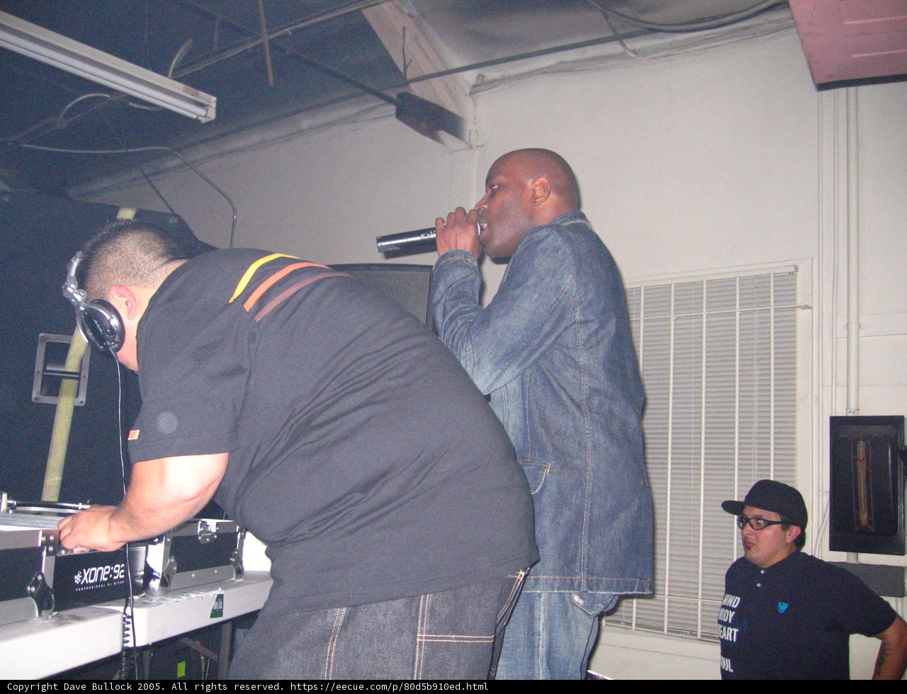 The Entertainer on the Table