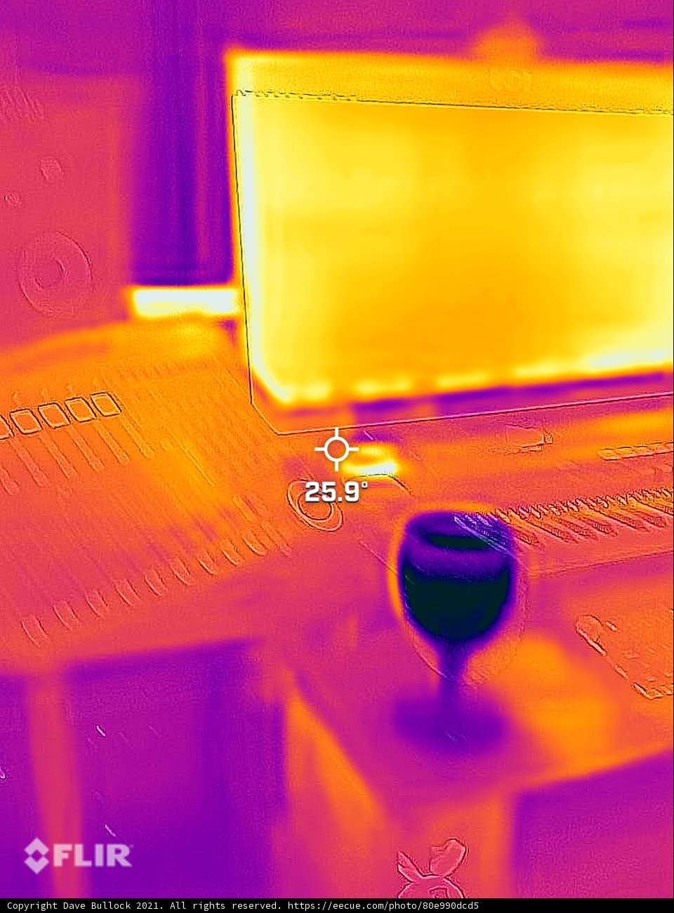 Thermal Image of "SLD" Computer Monitor