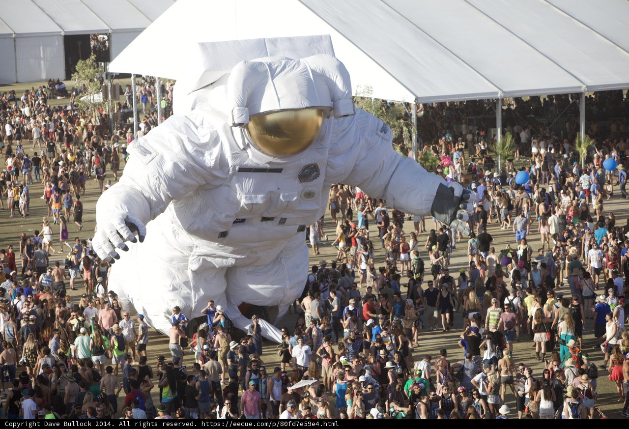 Giant Astronaut Draws Massive Crowd at Festival