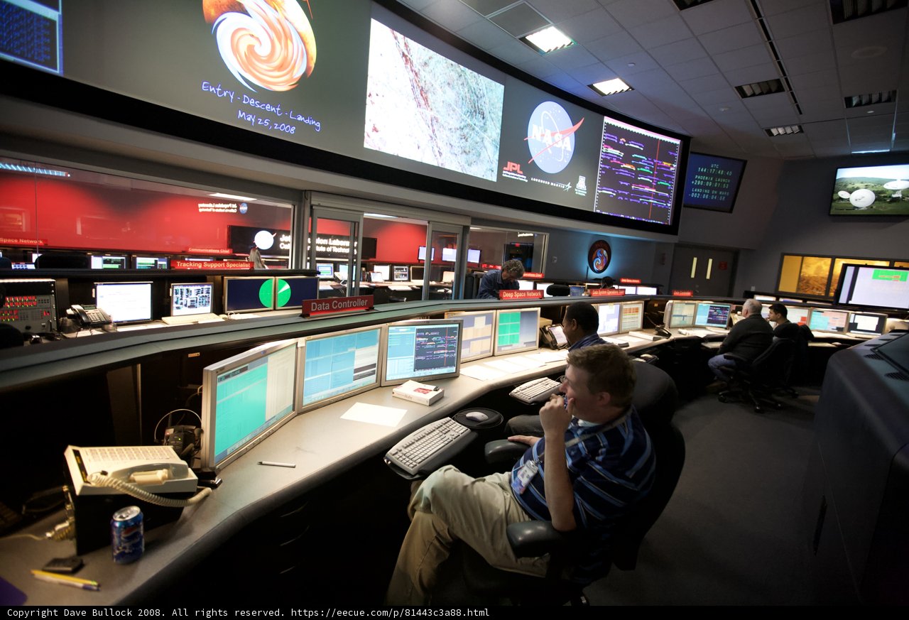 Mission Control at JPL Mars Lander