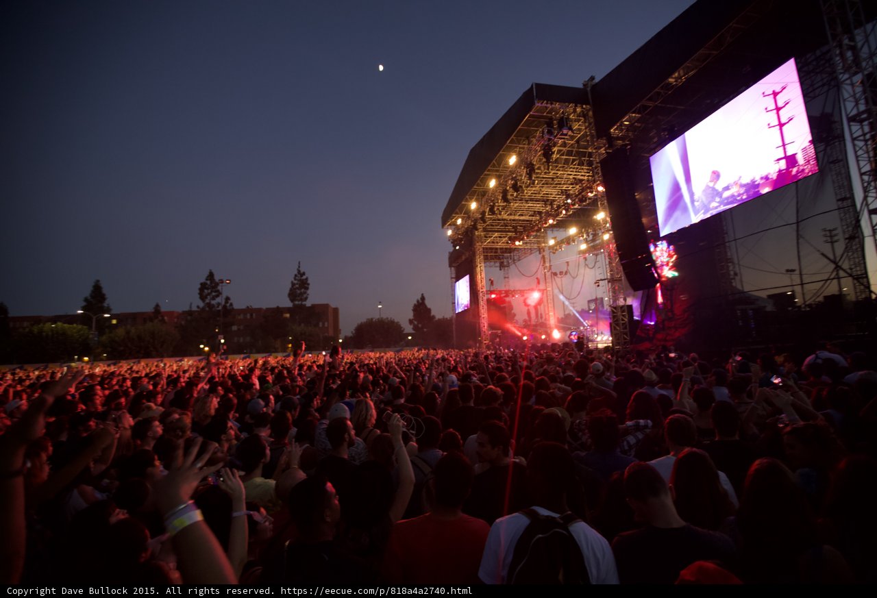 Main Stage Moon Night Crowd
