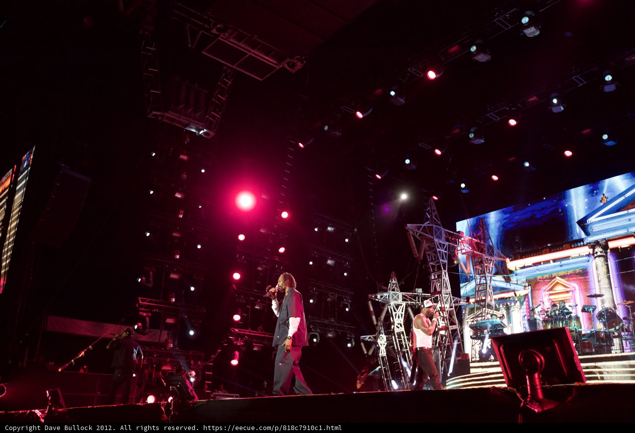 Snoop Dogg and 50 Cent Perform at Coachella 2012