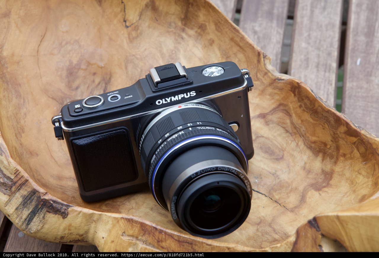 Capturing Beauty in Plywood with Olympus OMD-EM5