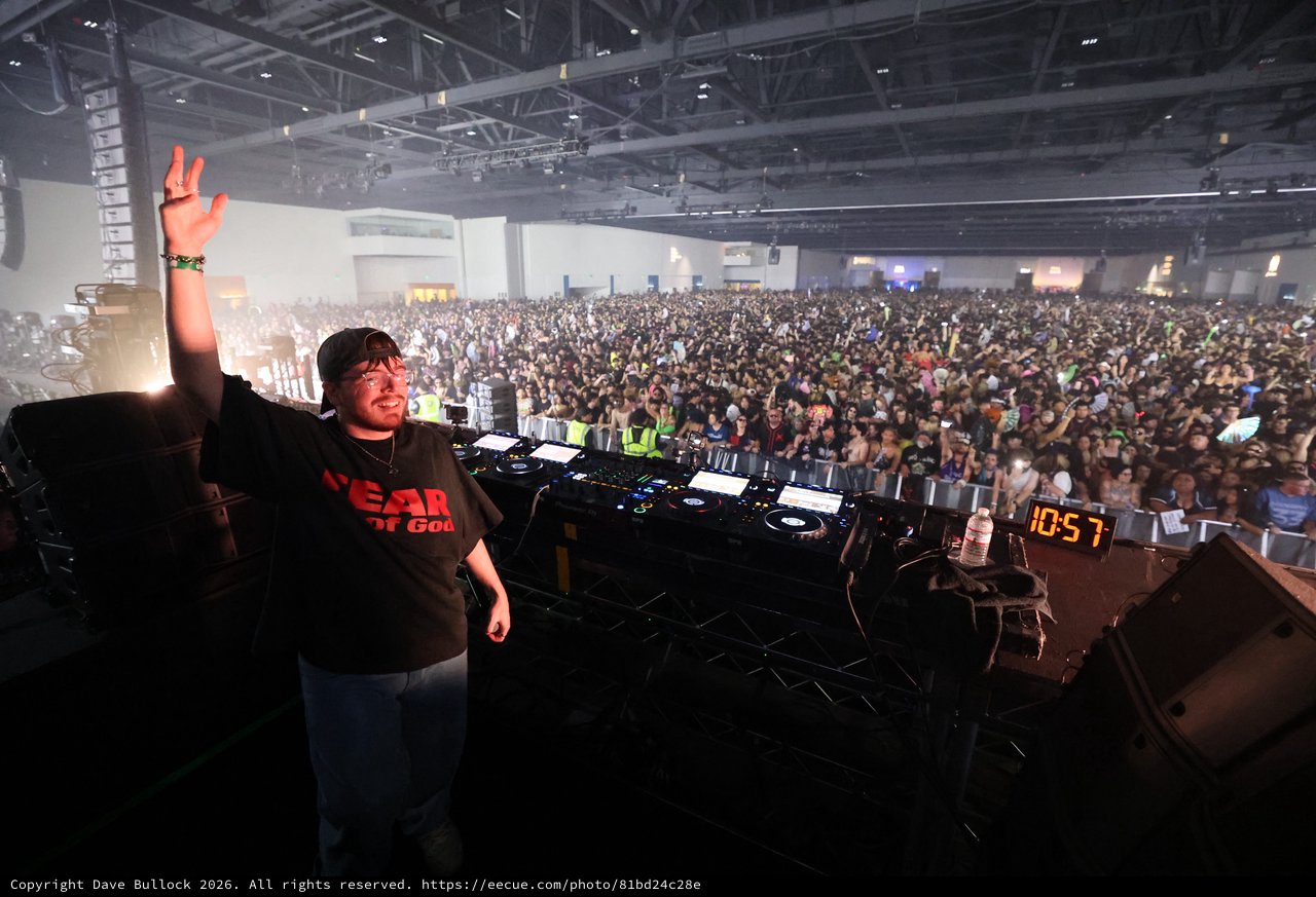 DJ Commands Massive Crowd at Wobbleland 2026
