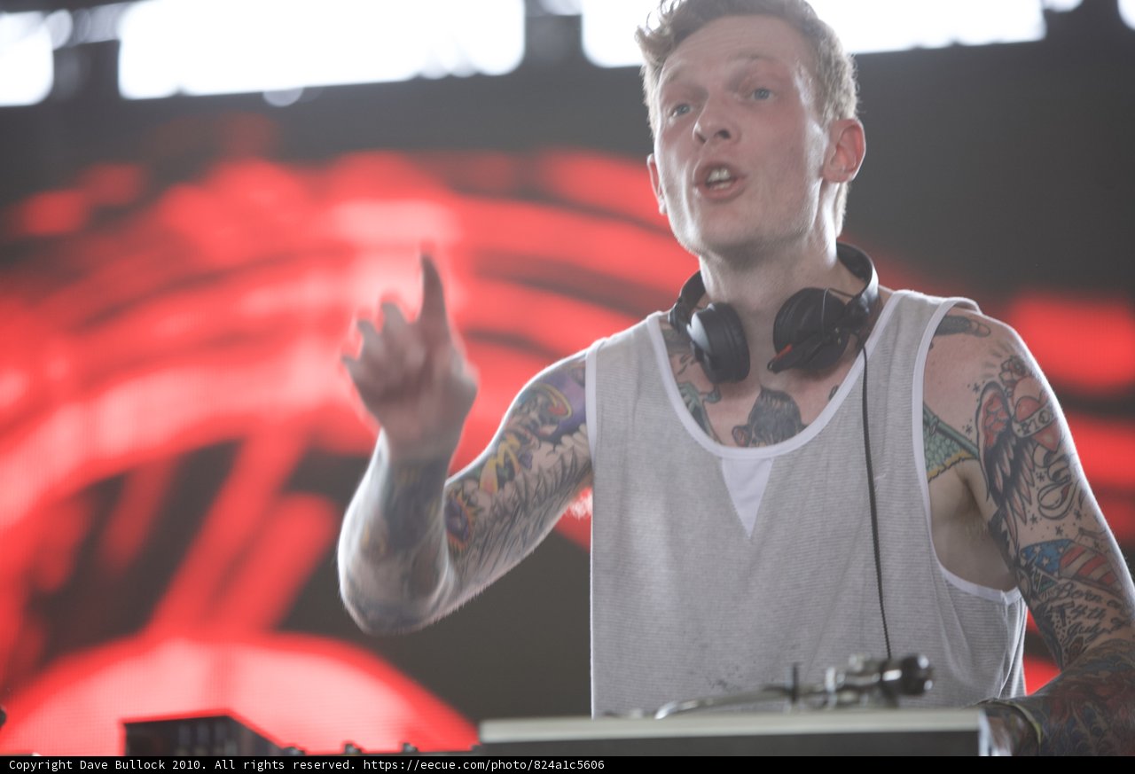 Tattooed Deejay Rocks Coachella