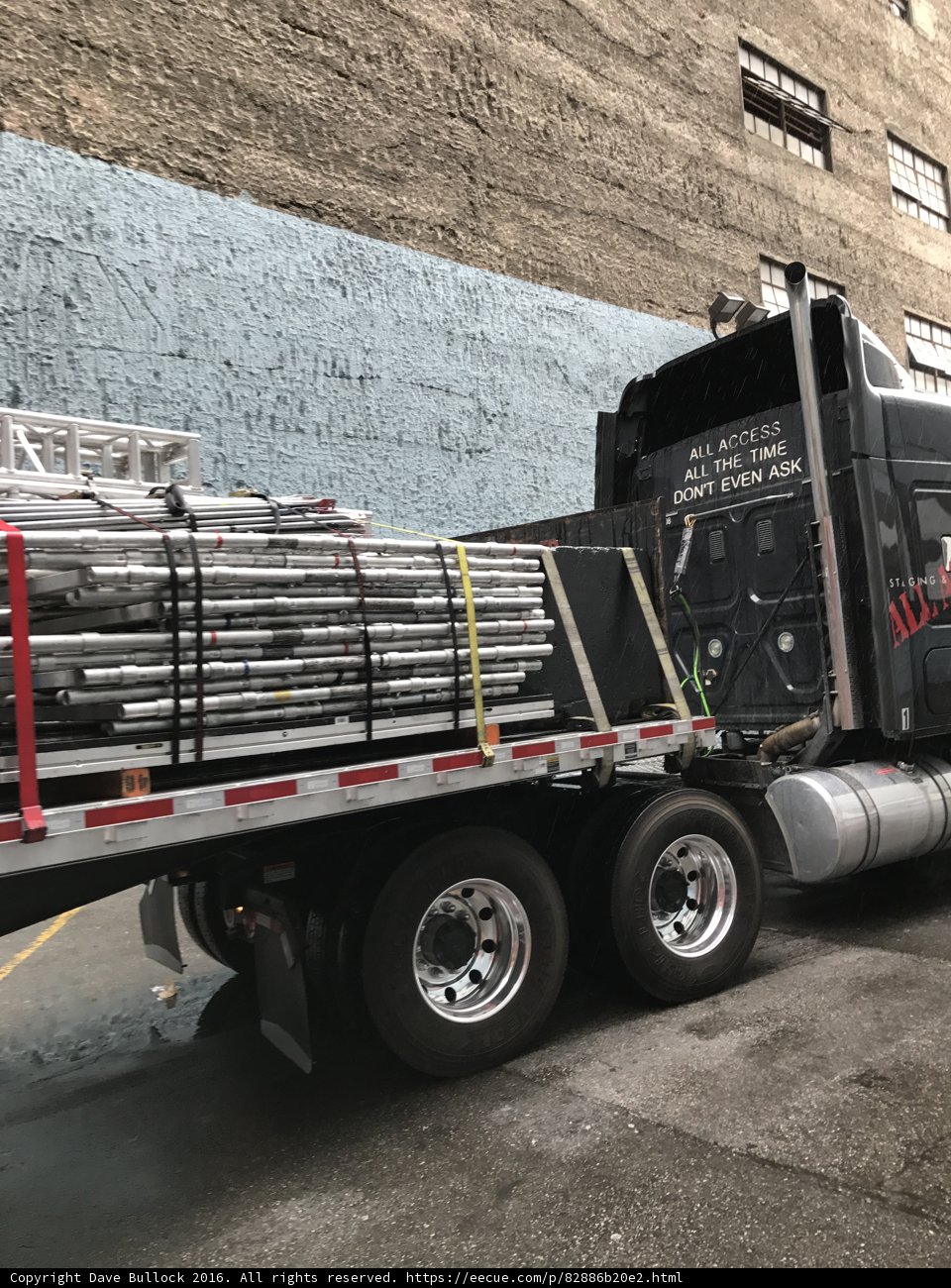 Transporting Metal Goods across Los Angeles