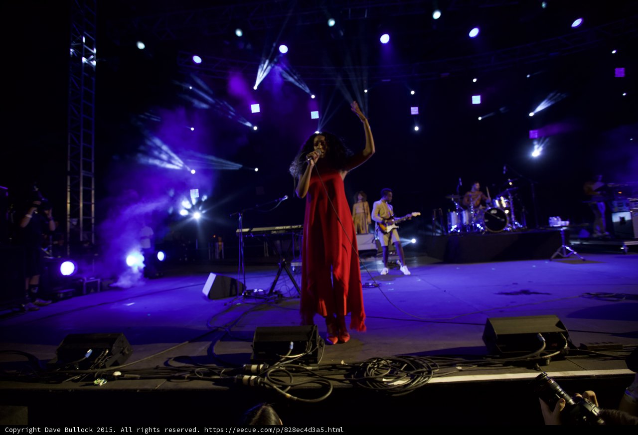 Solange Arm Extended Pointing Red Dress Purple