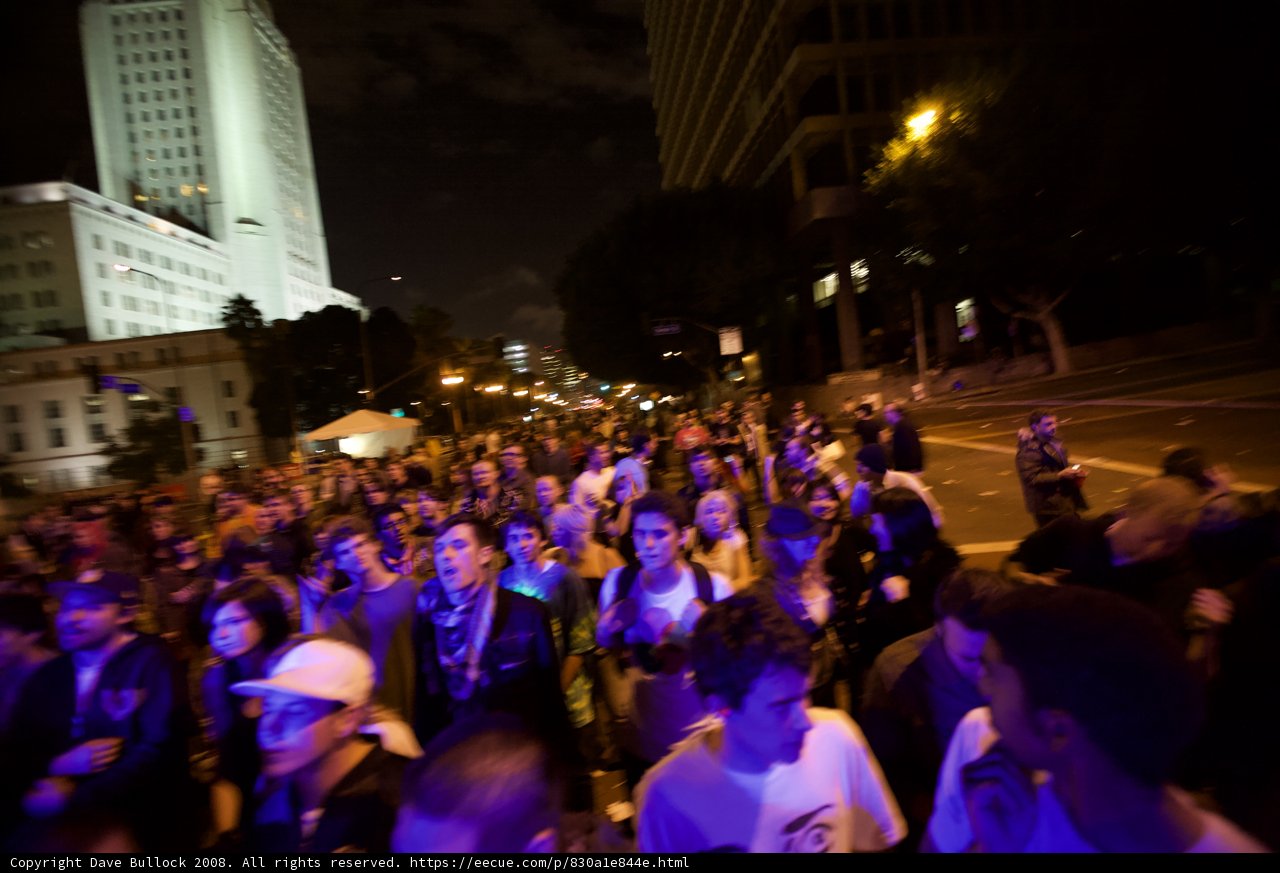 Night Crowd in Metropolis