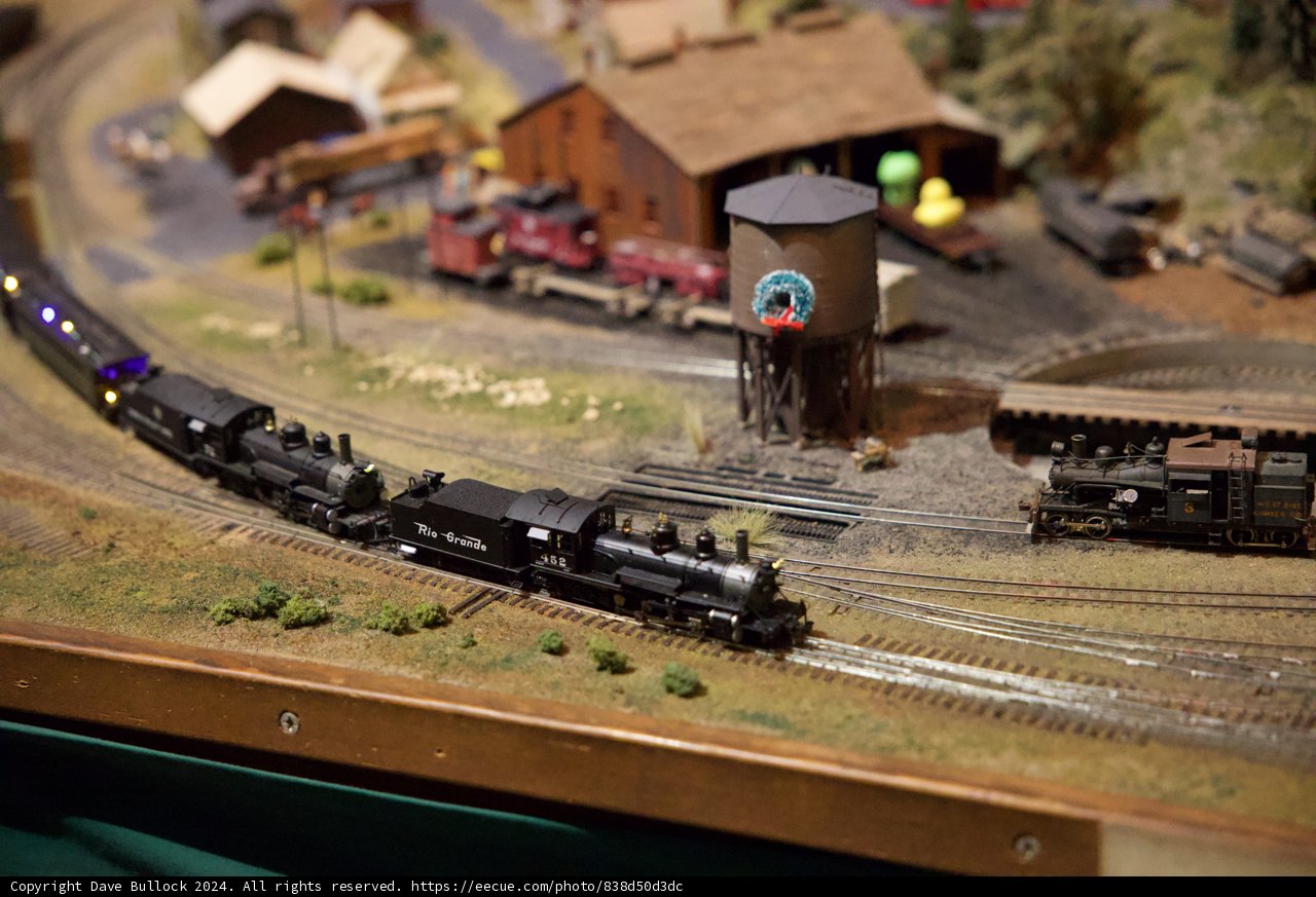 Miniature Rails in Motion