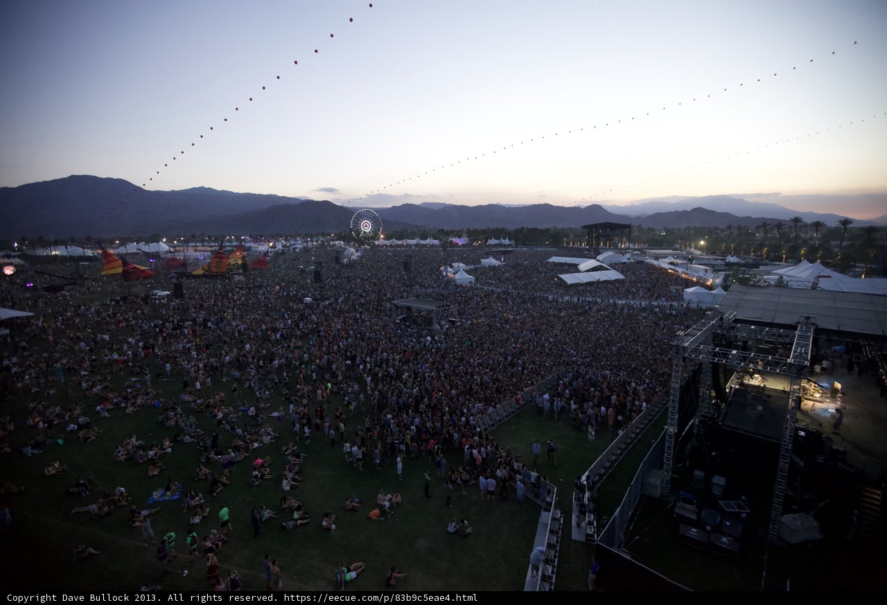 Coachella 2013: A Sea of Music Fans
