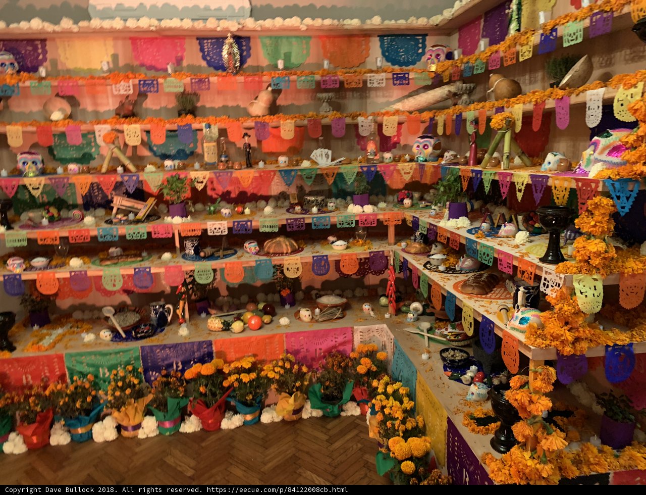 Festive Floral Displays in Cuauhtémoc Room