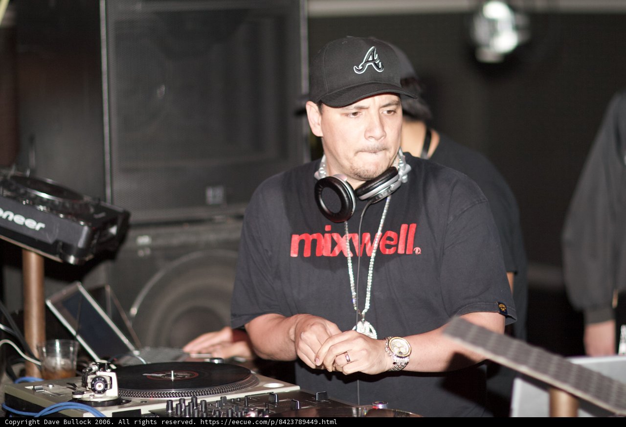 The Turntable Maestro