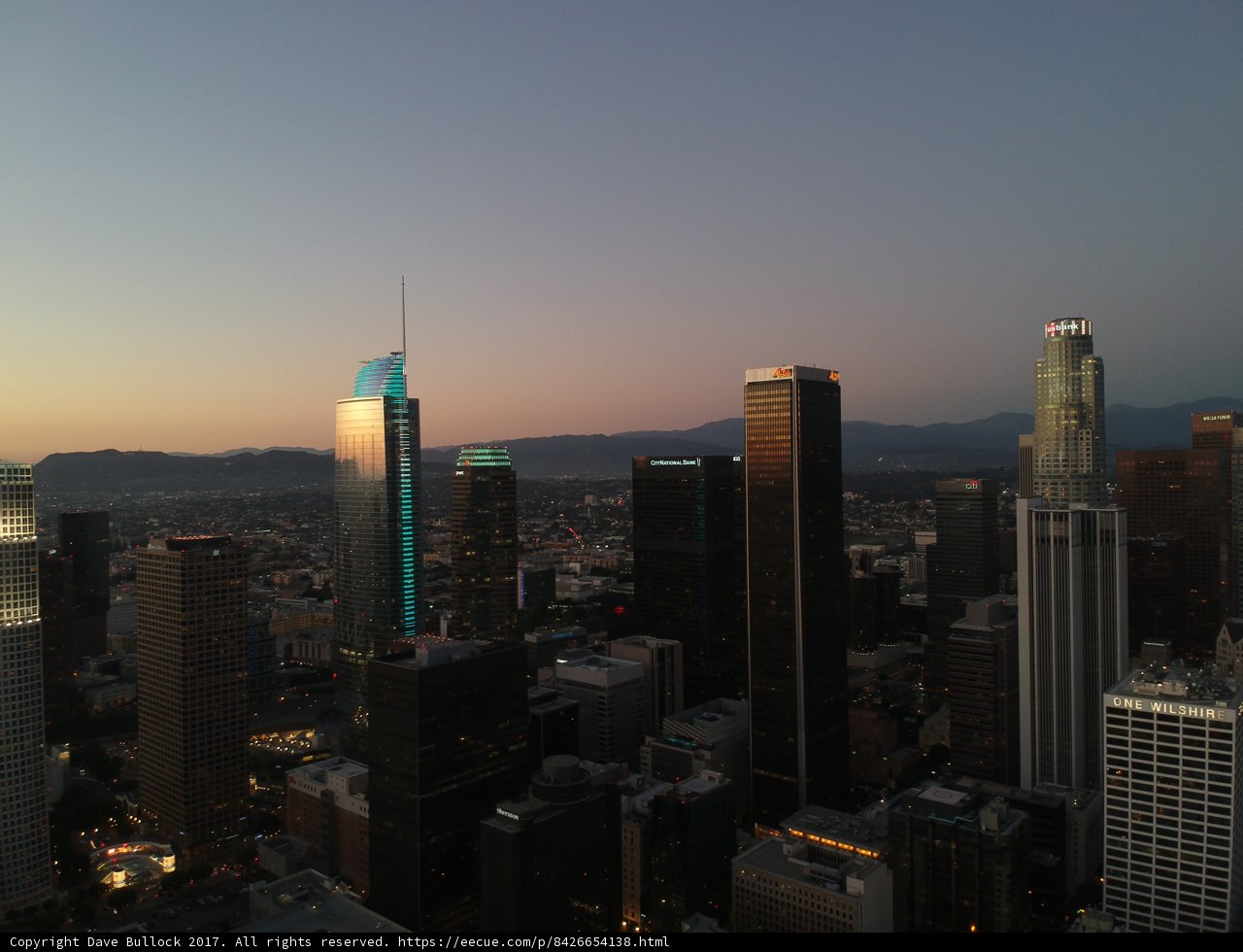 Los Angeles at Dusk: A Glowing Metropolis