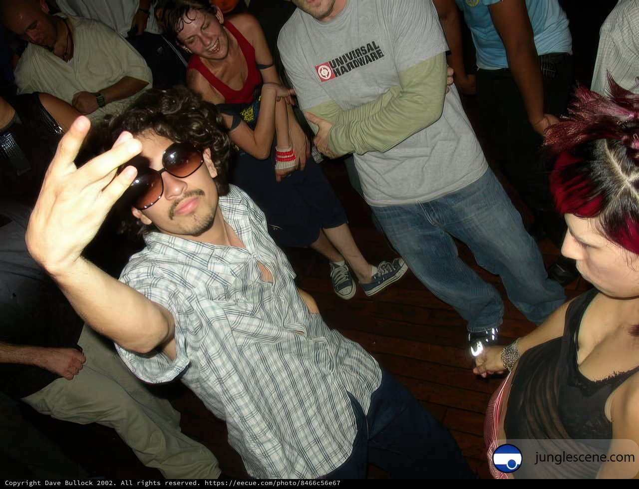 Nightclub Dancing Duo