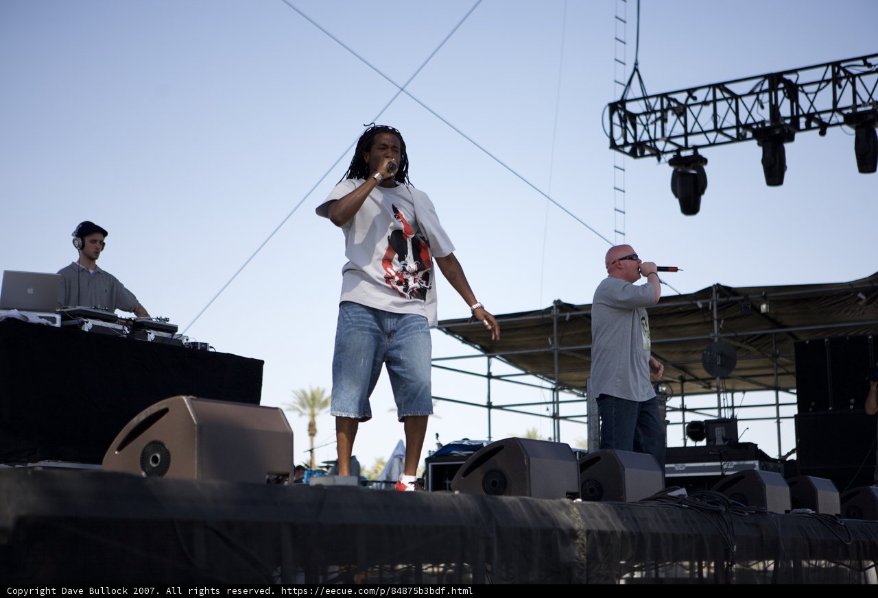 Toki Wright electrifies the Coachella crowd with his music