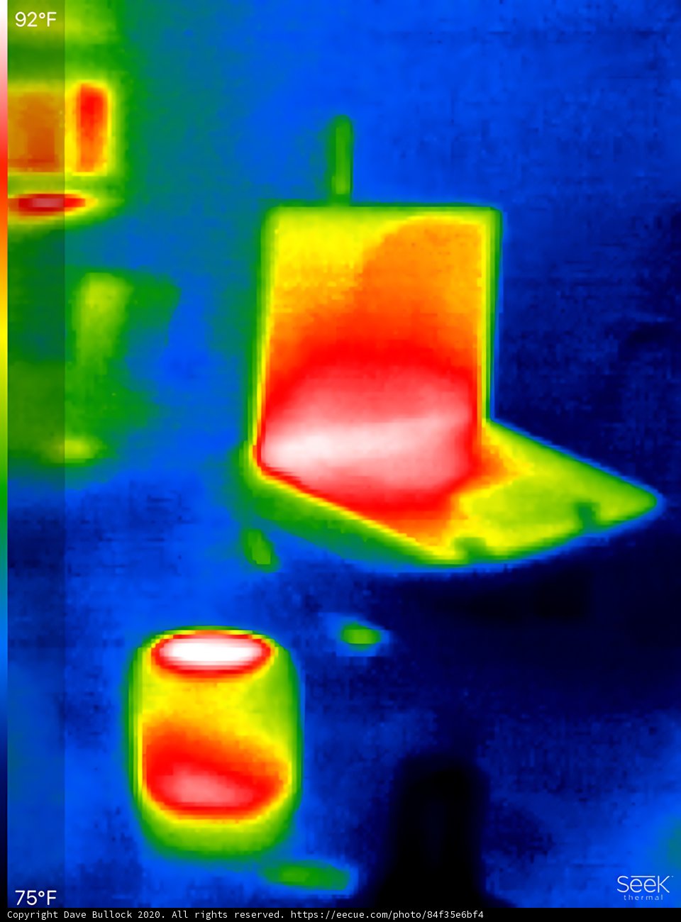 Thermal Image of Bathroom Fixtures and Heat