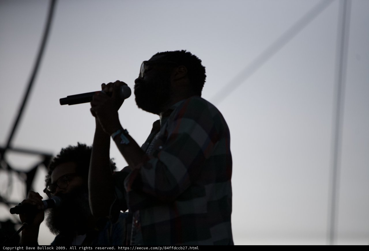 The Entertainer Takes the Stage