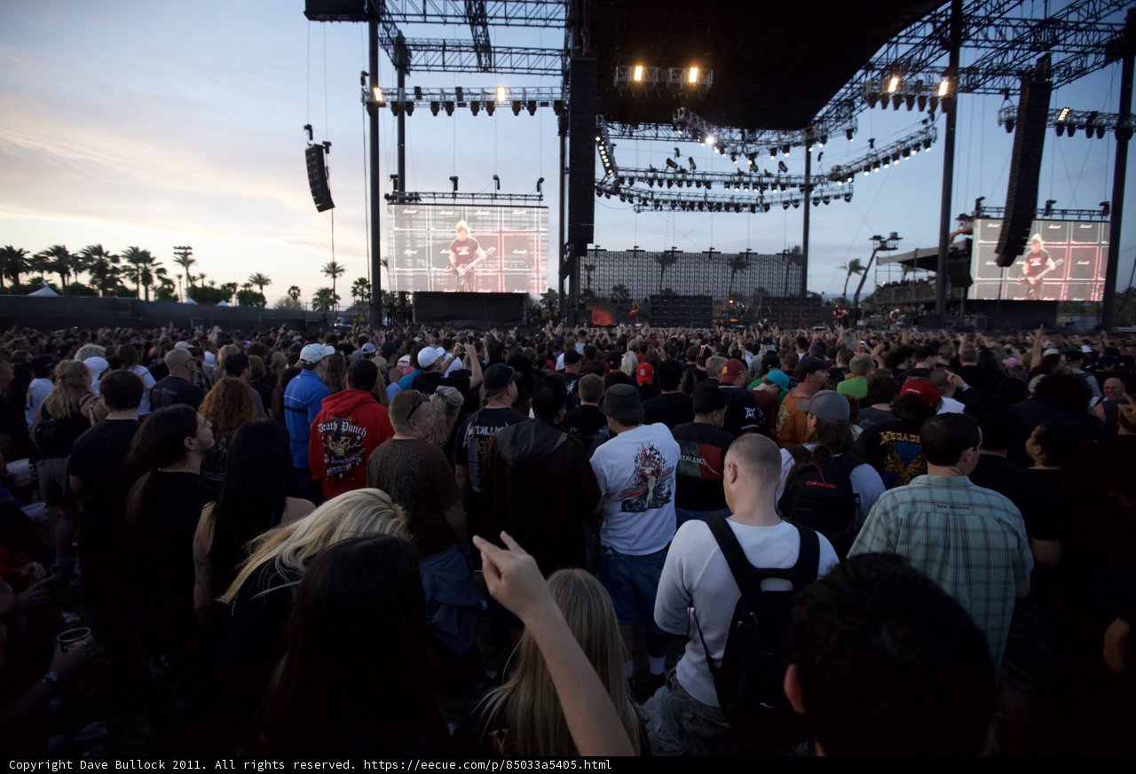 Big Four Festival Crowd Rocks Out to the Beat