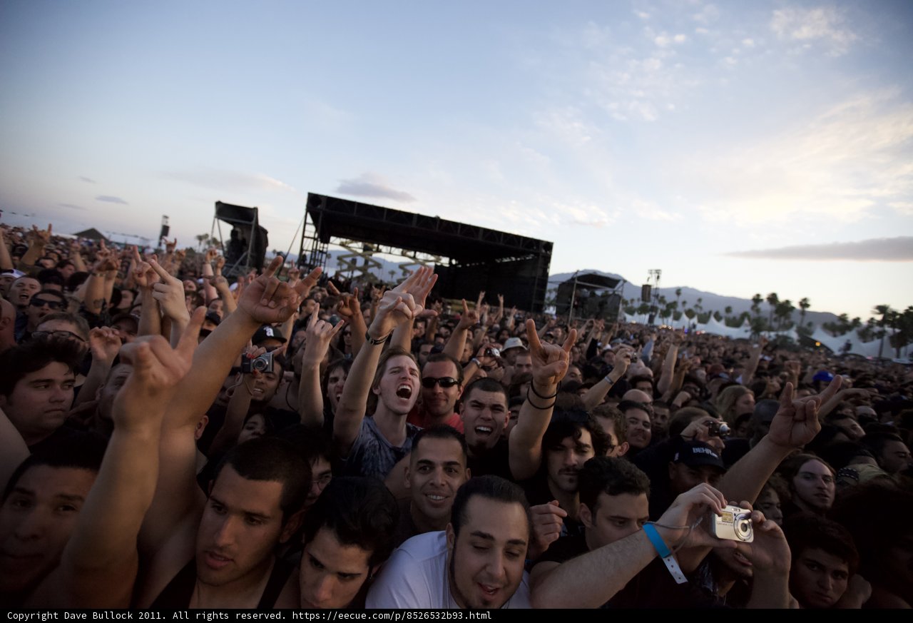 Big Four Festival Concertgoers Raise the Roof