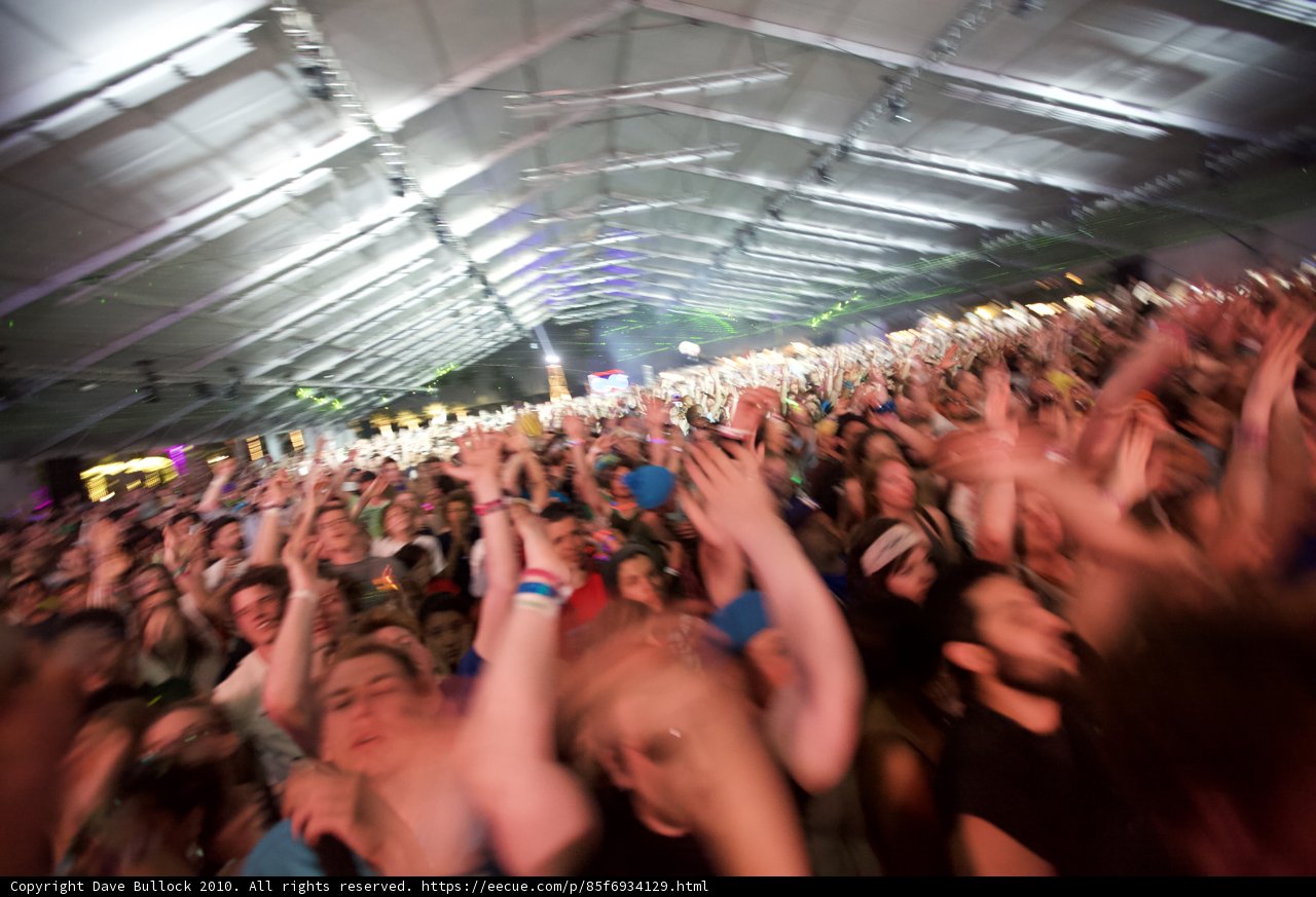 Urban Concert Crowd Goes Wild