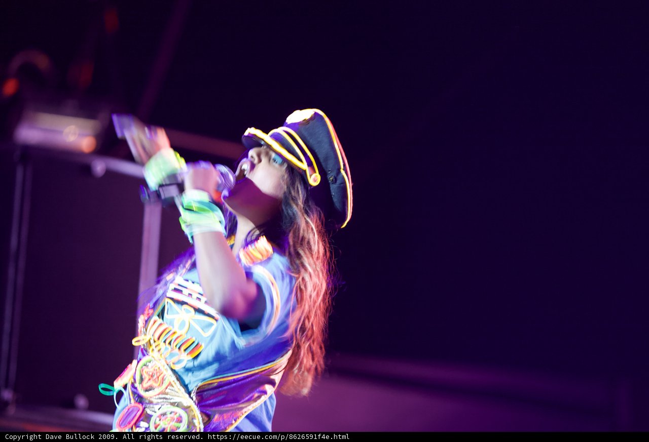 The Solo Songstress