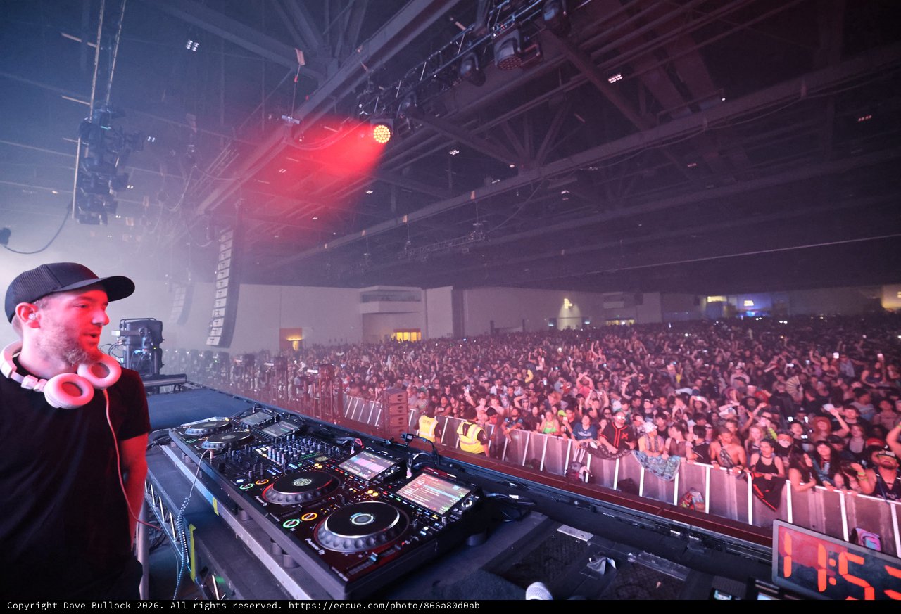 DJ Commands Massive Crowd at Wobbleland 2026