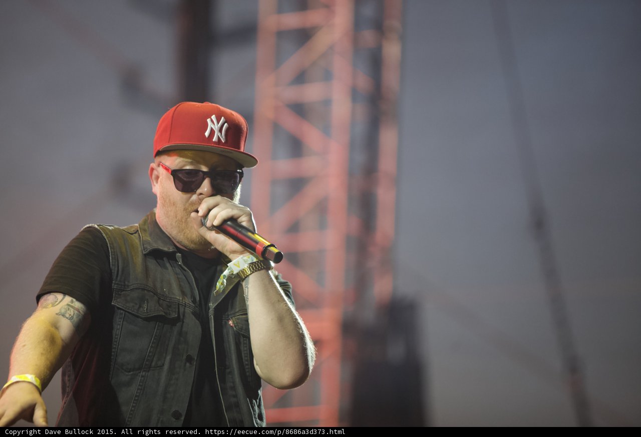 El-P Close-Up Rapping
