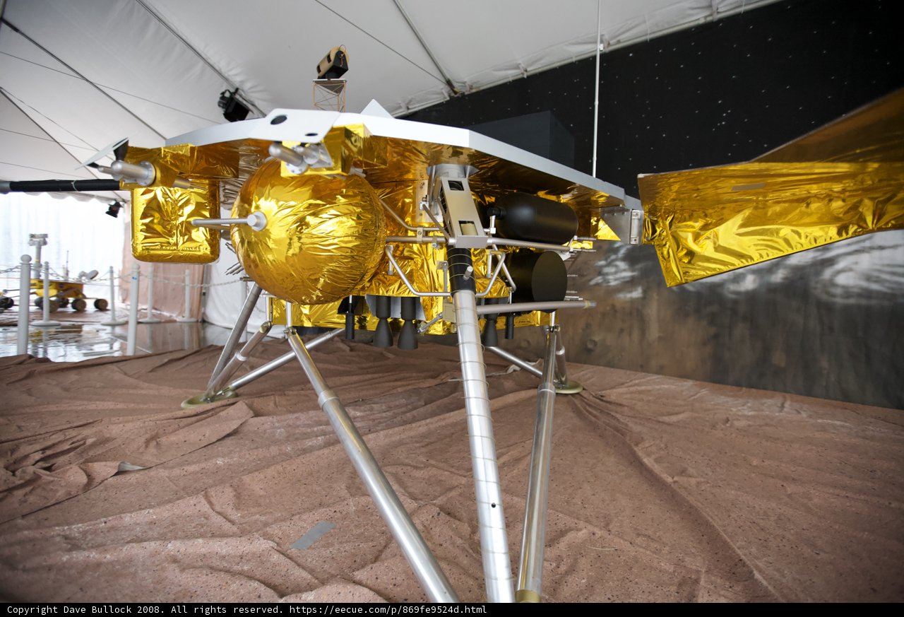 The Shimmering Spacecraft
