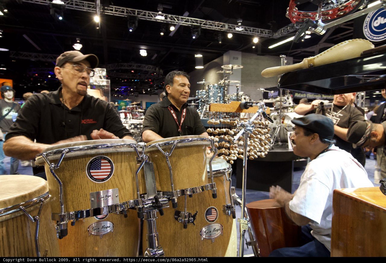 Jamming with Alex Acuña