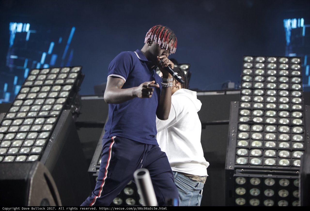 Electrifying Solo Performance at Coachella