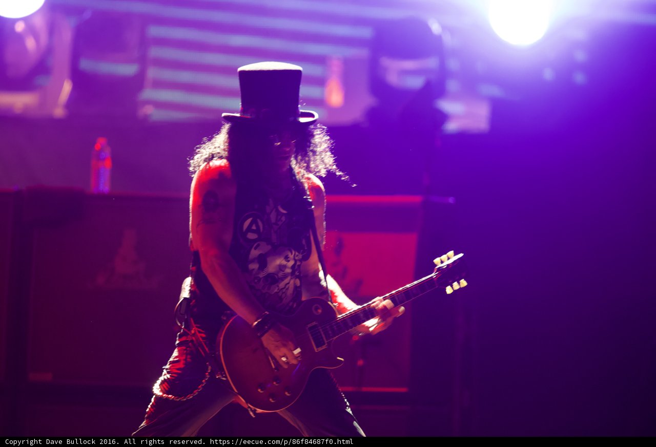 Slash Rocks Atlanta with Guns N' Roses
