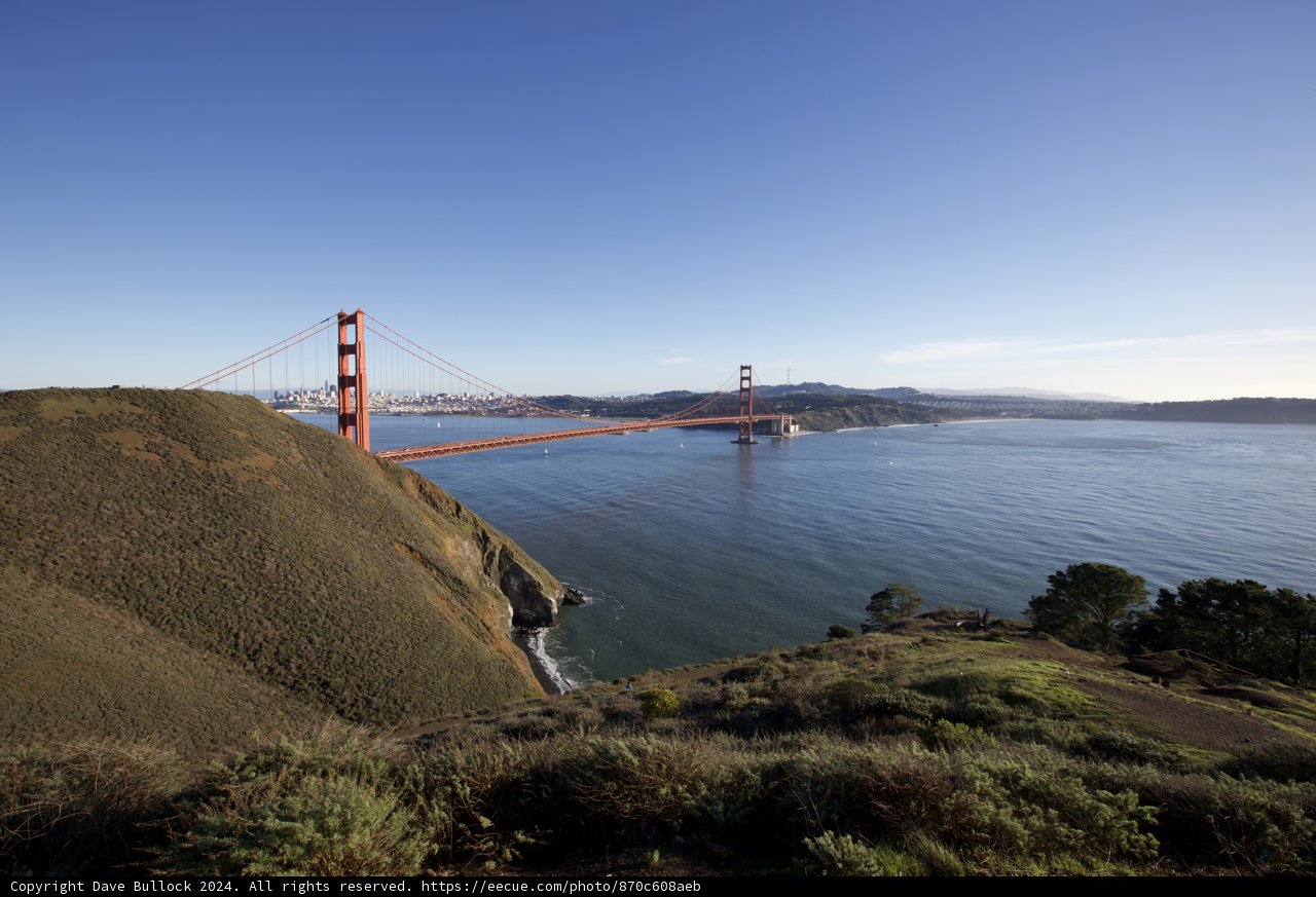 Majestic Views of the Golden Gate Bridge