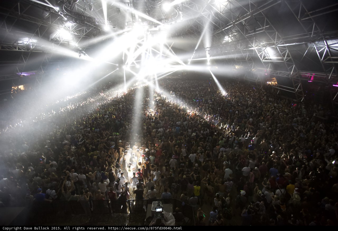 Beams of Light Illuminate Coachella Crowd