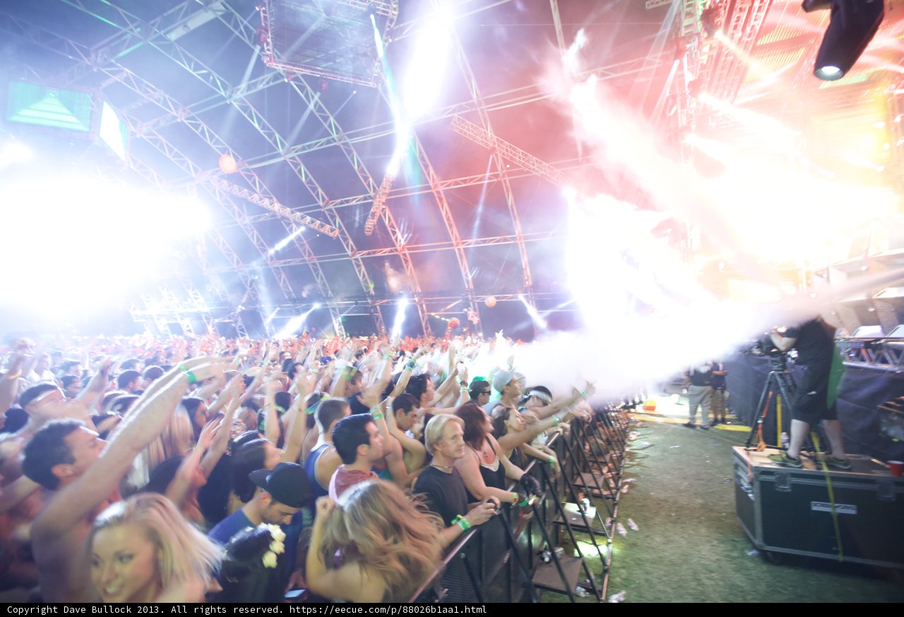 Crowd Goes Crazy at Timmy Trumpeter's Coachella Performance