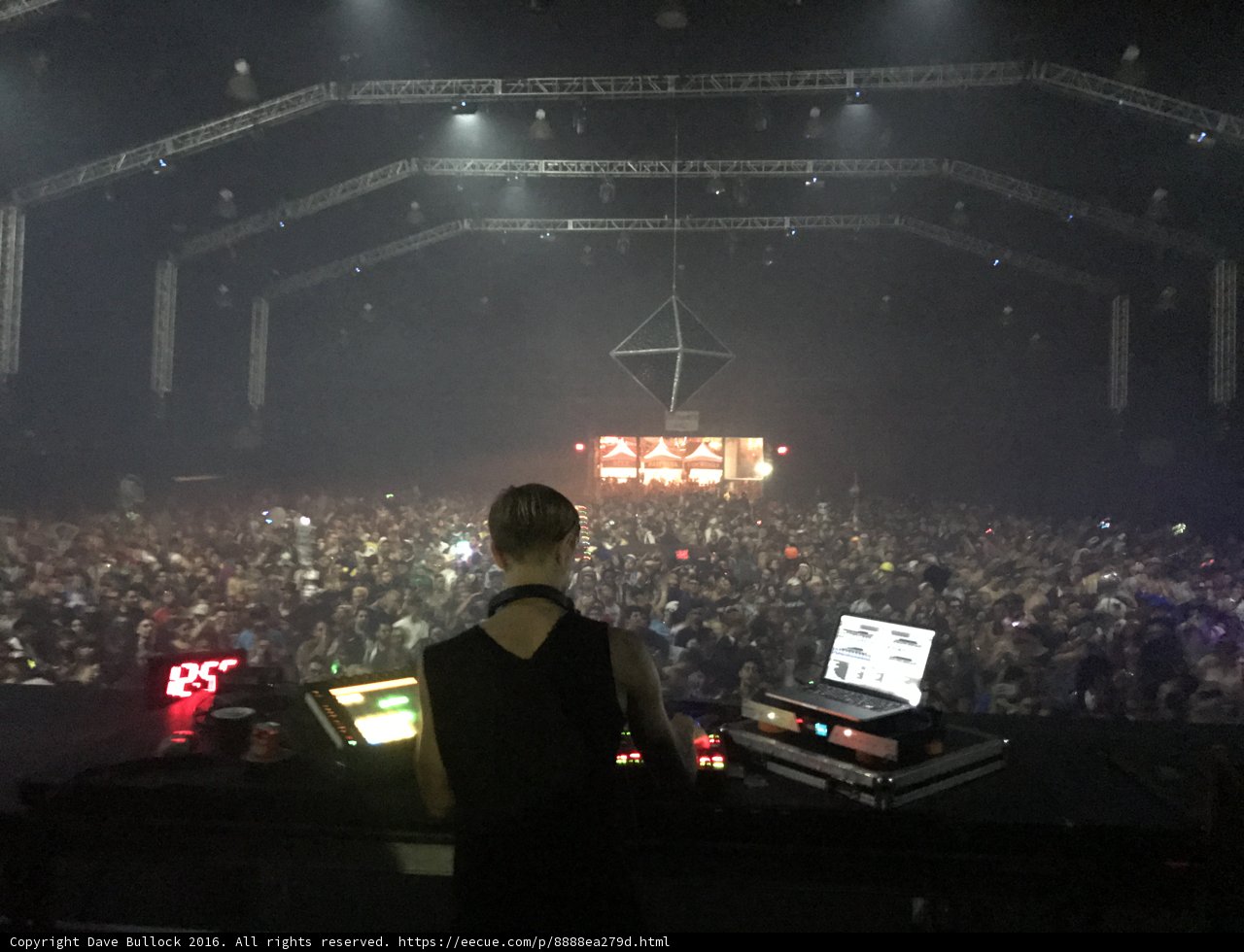 DJ lighting up the night at San Bernardino concert