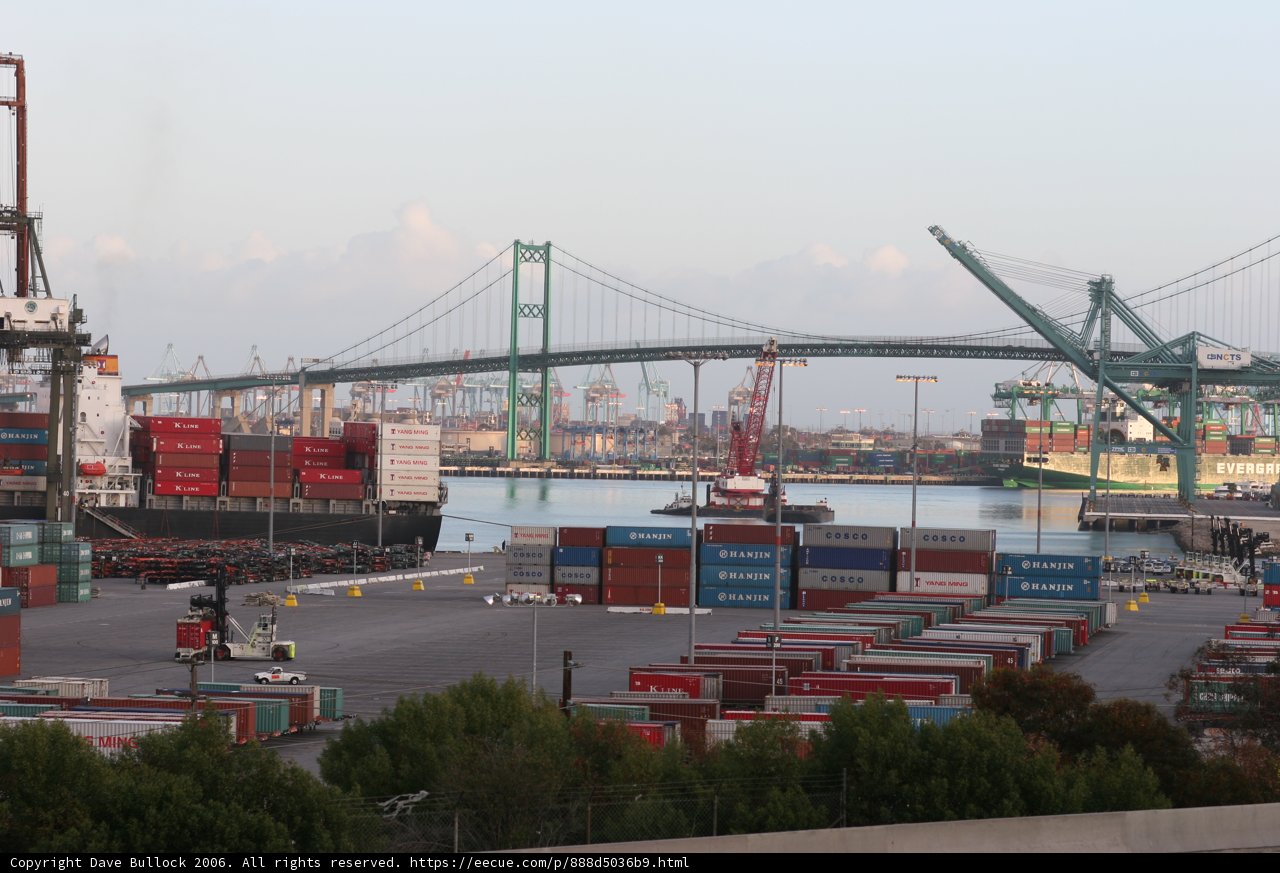 Urban Infrastructure at the Waterfront