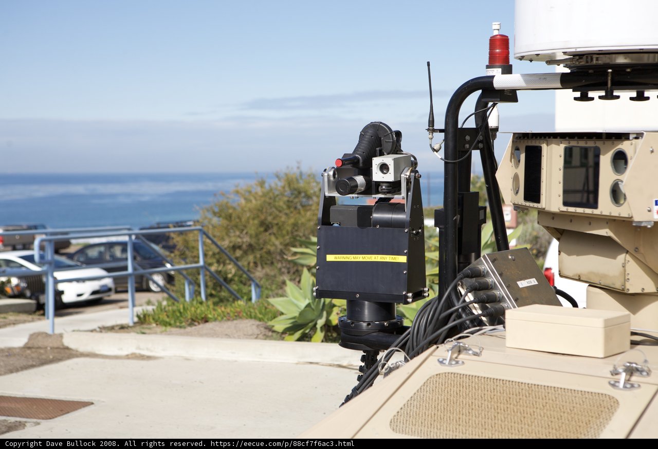 Vehicle-mounted Camera Captures Ocean Scenery