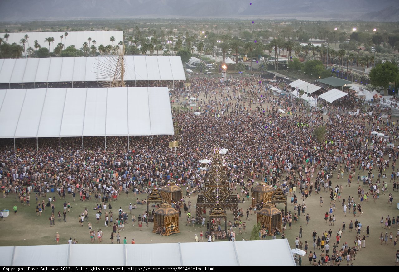 Coachella 2012 Crowd Takes Over the Desert