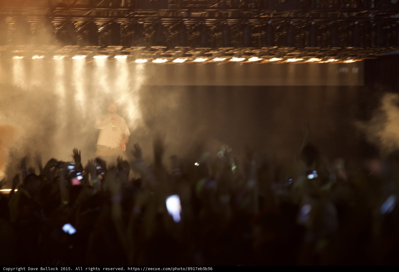 Kanye West Full Stage View