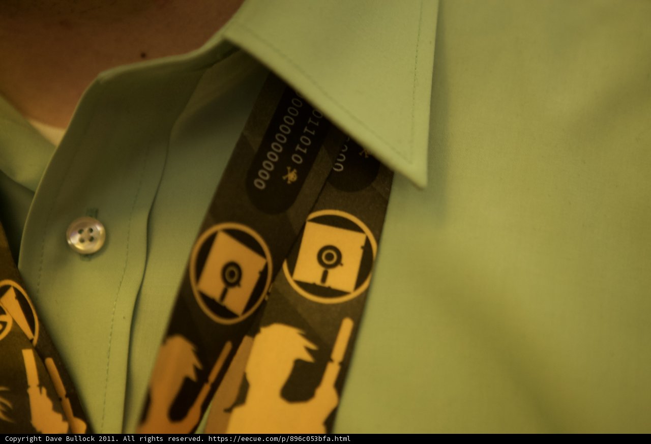 Logo Tie