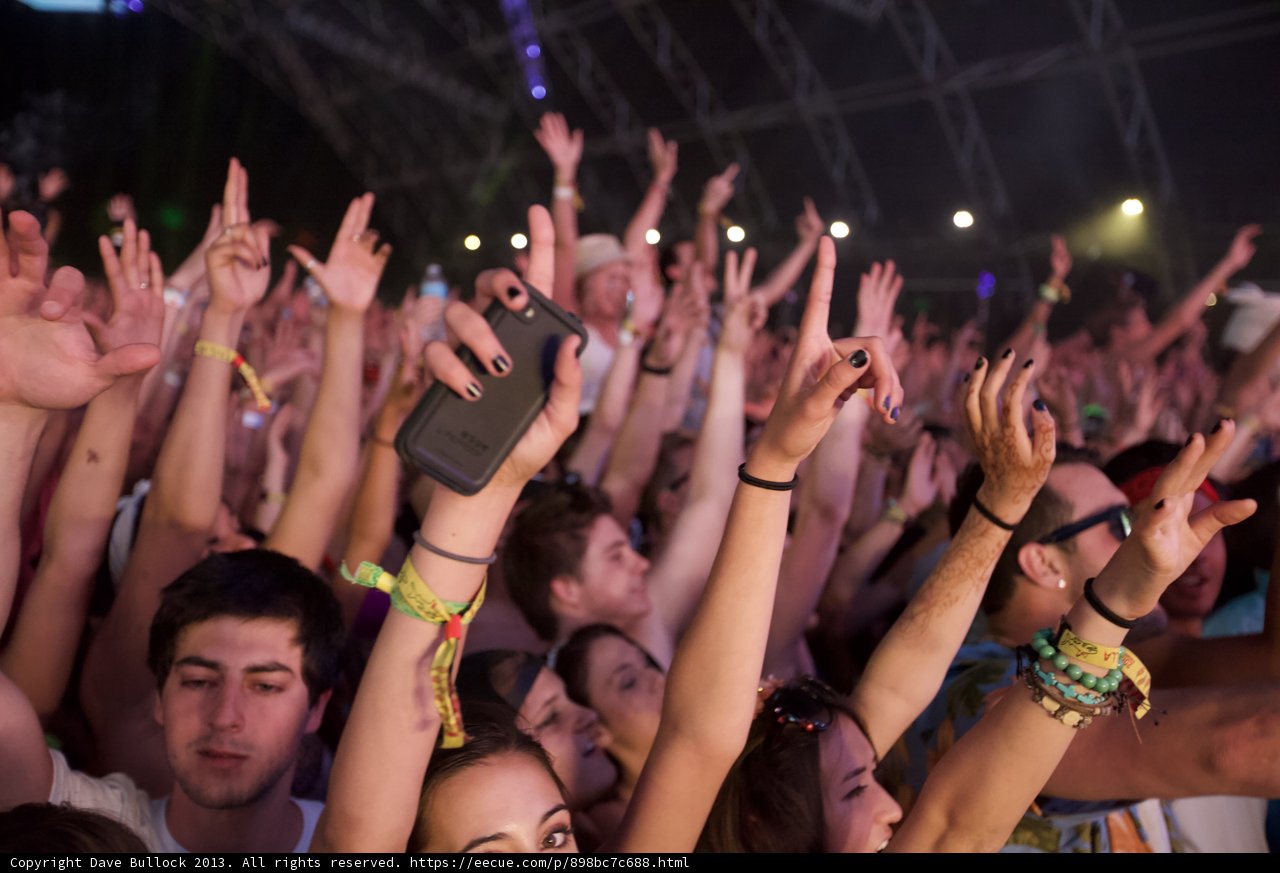 Hands Up for the Music