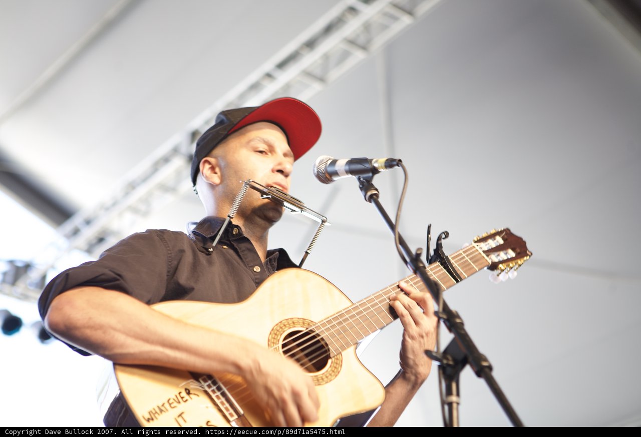 Tom Morello Rocks Coachella with His Guitar