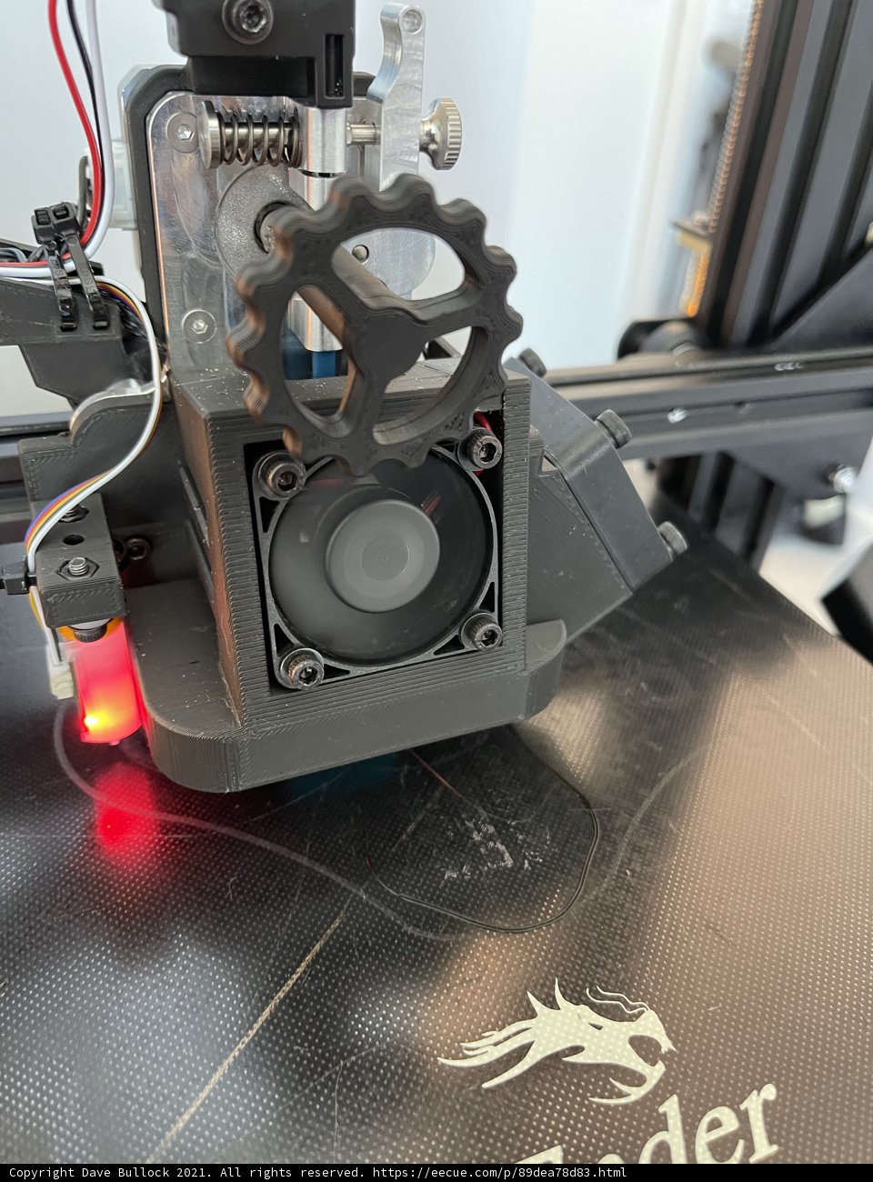 Innovative 3D Printer with Built-in Speaker