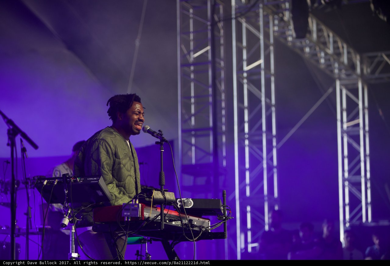 Sampha's Electrifying Piano Performance